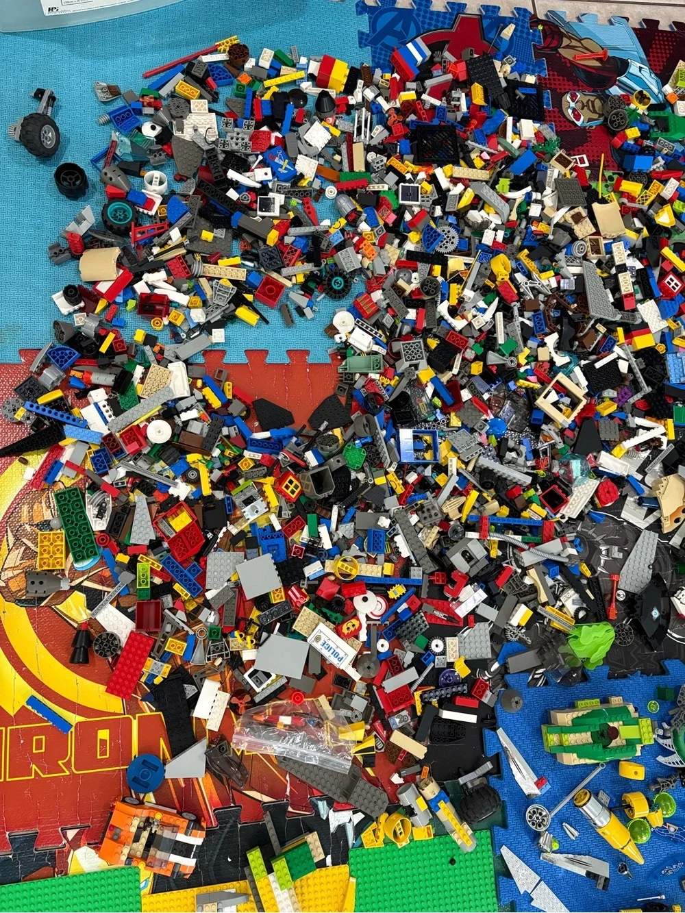 Lego please see